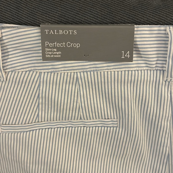 Talbots Pefect Crop- size 14, seersucker (light blue & white vertical stripes - Picture 5 of 6